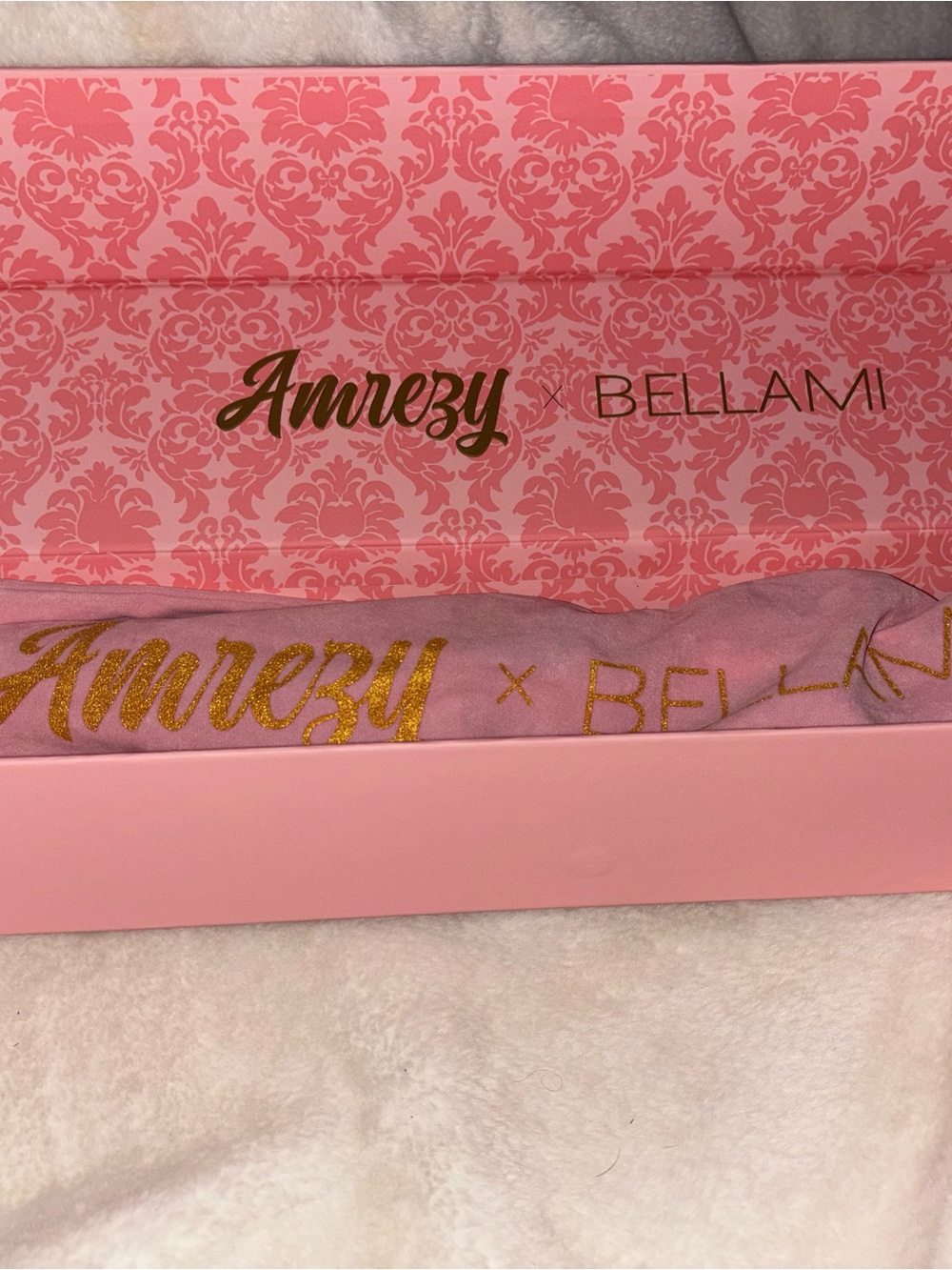 Amrezy x Bellami Pink & Gold curling iron in box